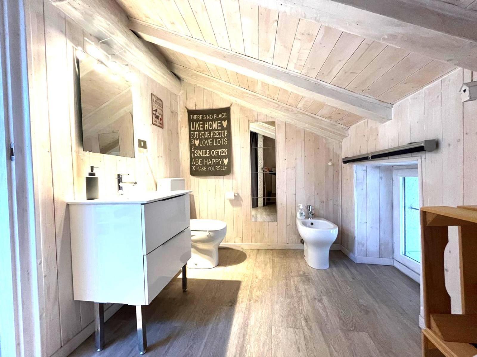 Il Piccolo Loft Nel Cuore Antico Di Aosta - You & Me Case Vacanza Екстериор снимка
